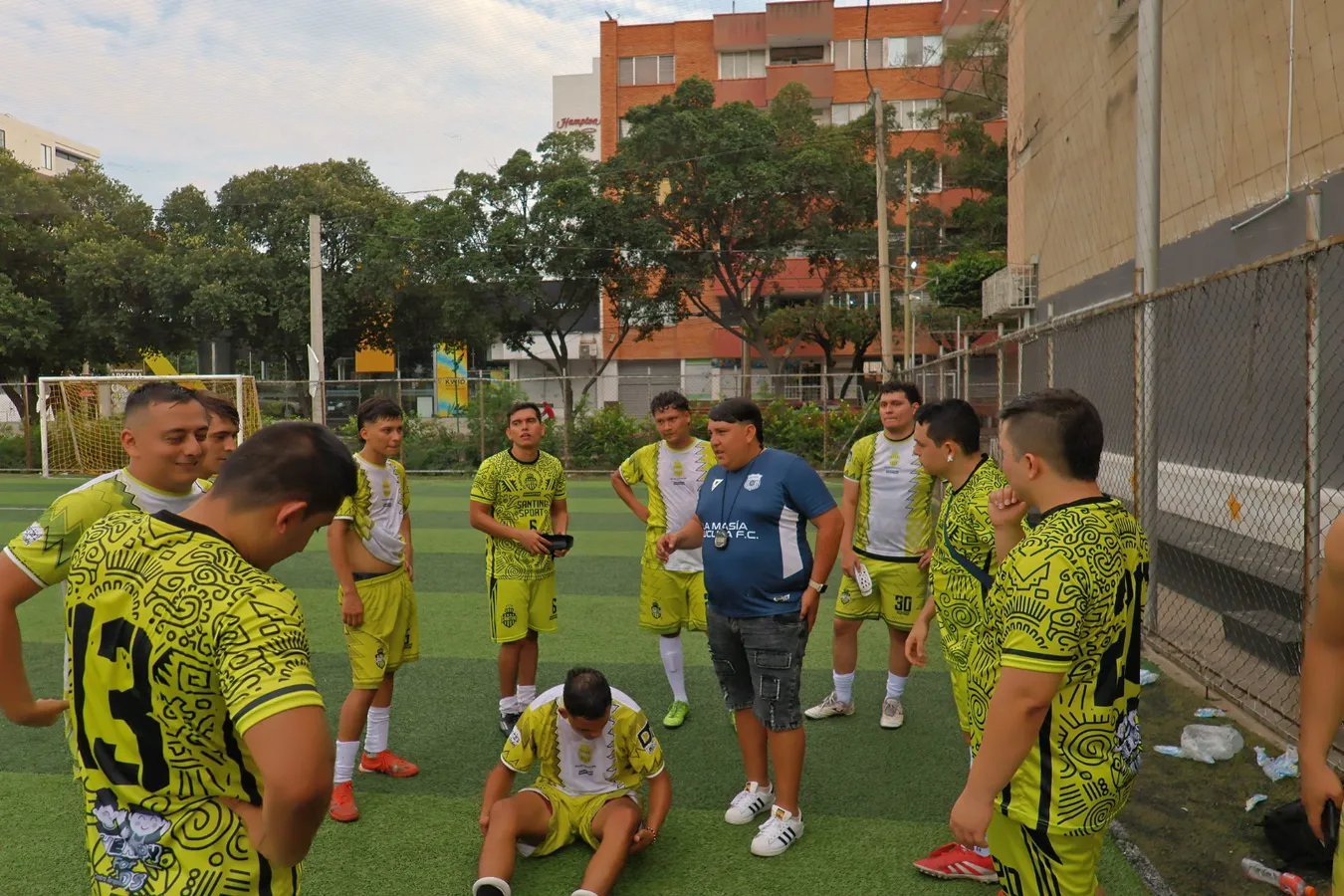 PRIMERA VICTORIA EN PALITO